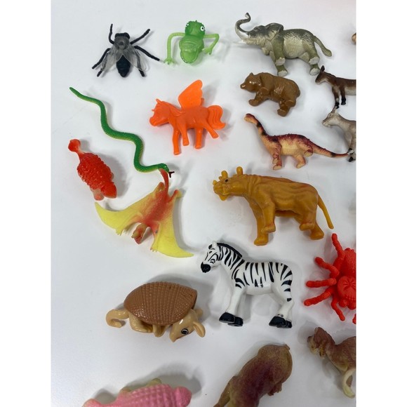 Various Animal Toy Lot Shark, Snake Horse Pig Bunny Armadillo Elephant Monkey - Picture 2 of 8